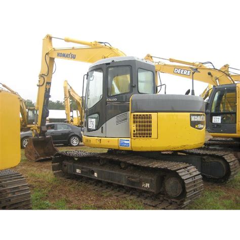 what is a komatsu pc138uslc